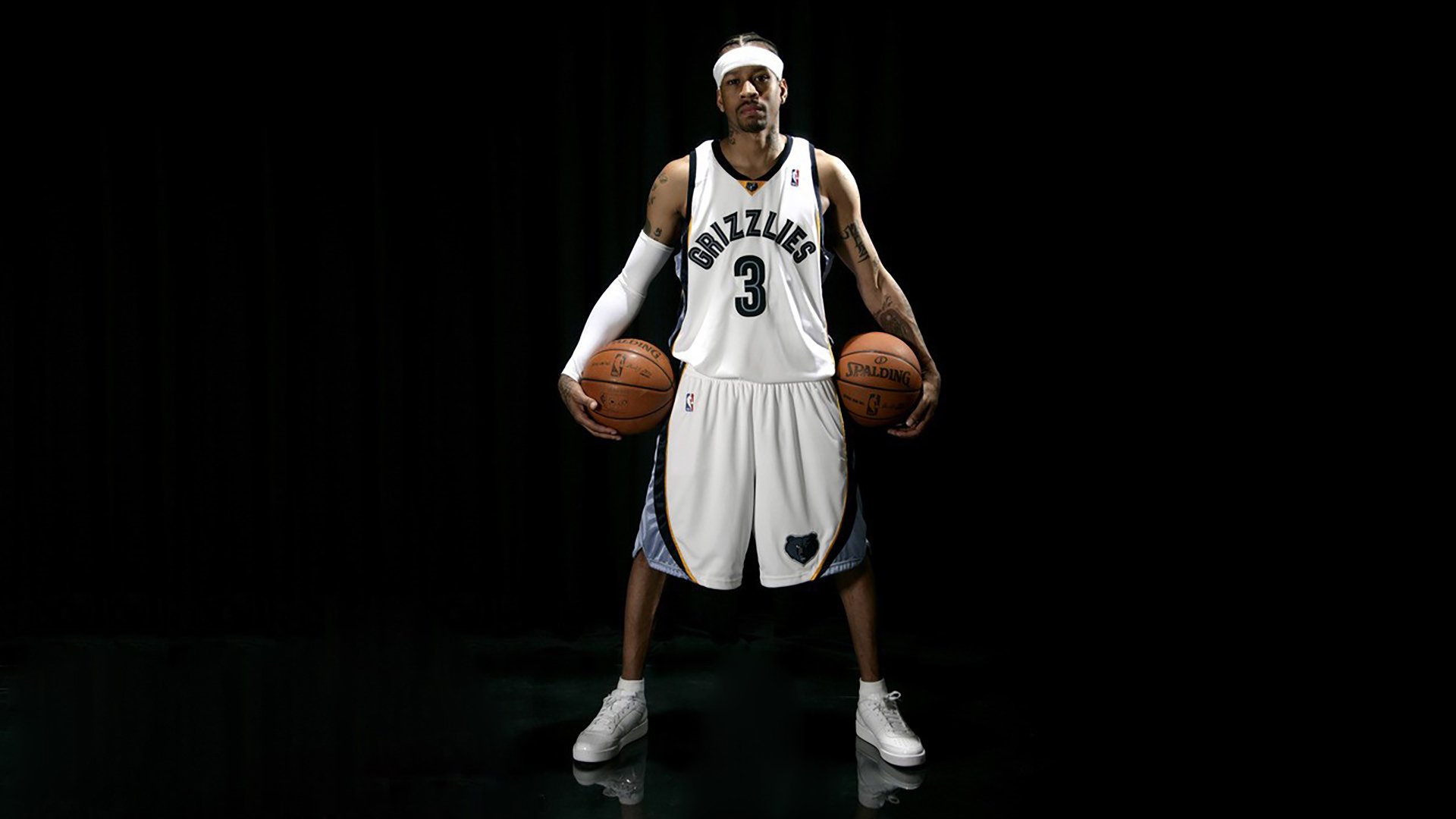 “安赫尔·巴尔博萨的防守与进攻兼备，成为美洲狮队的攻防兼具核心”